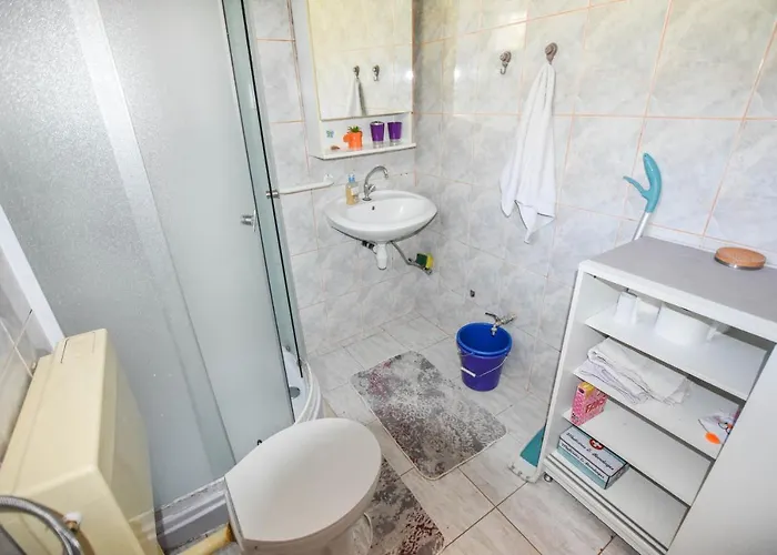 House Vagabond Vakantiehuis Tkon