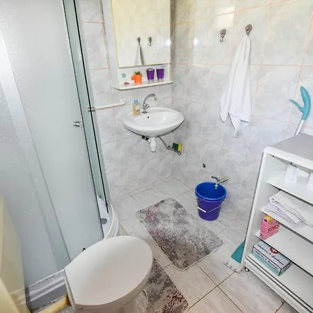 House Vagabond Vakantiehuis Tkon